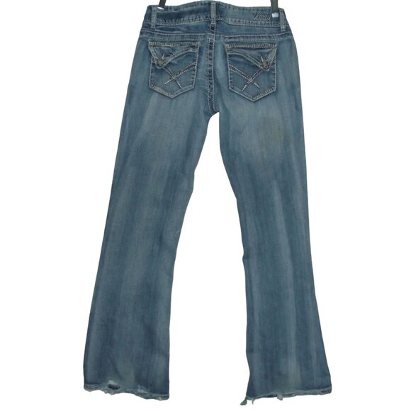 Vanity Jeans 28W X 33L Low Rise Flare Leg embellished pocket flaps embroidered - Picture 6 of 10